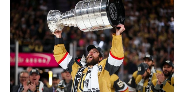 La signification des deux victoires de la Coupe Stanley d'Alex Pietrangelo La signification des deux victoires de la Coupe Stanley d'Alex Pietrangelo